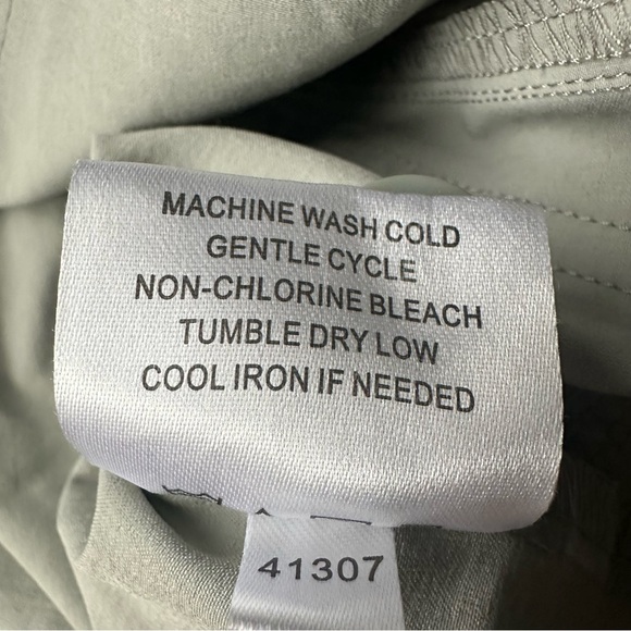 SIMMS Mataura Nylon Stretch Athletic Performance Fishing Shorts Women's Small - Picture 8 of 11